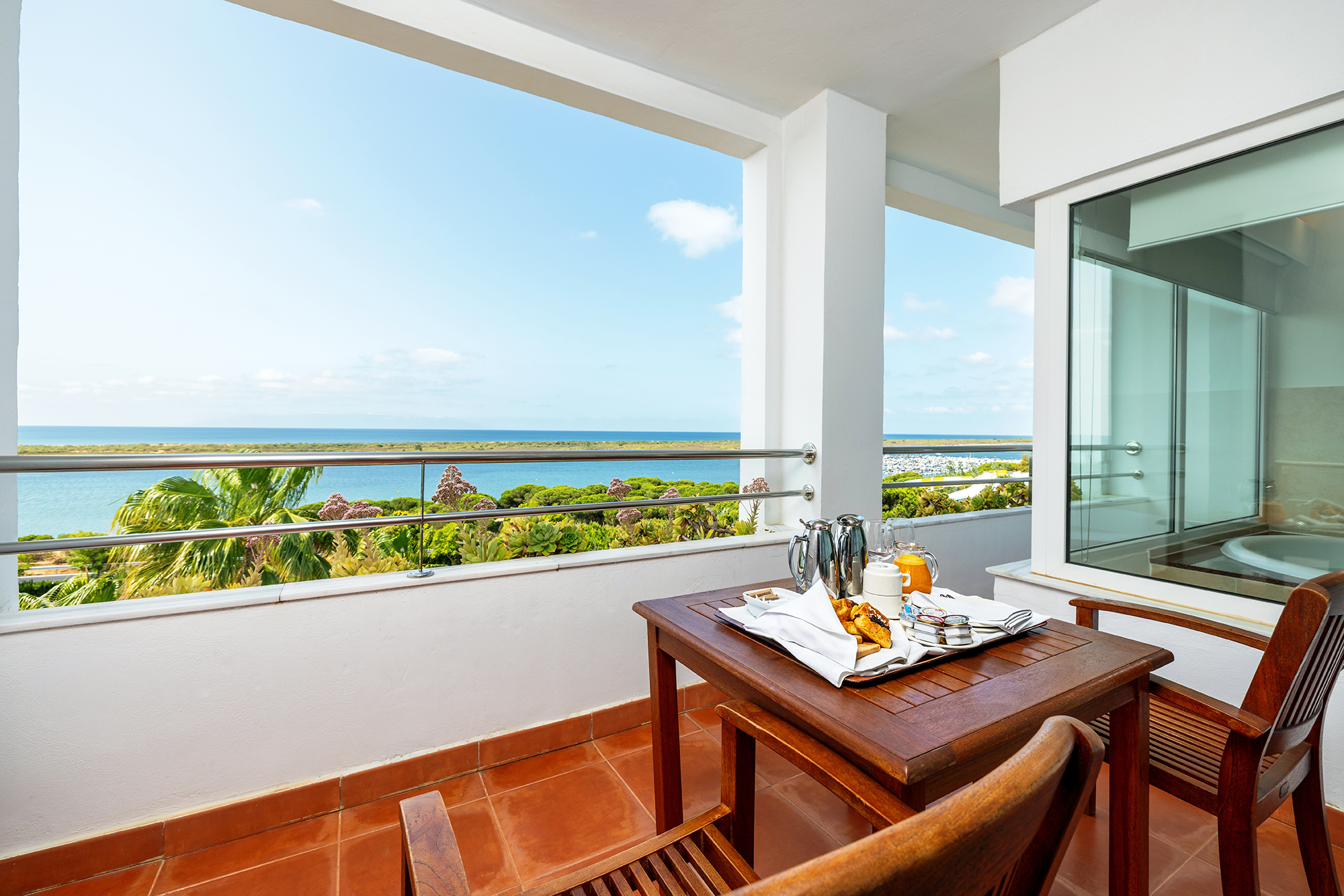 005_alta_playacartaya Junior Suite.jpg